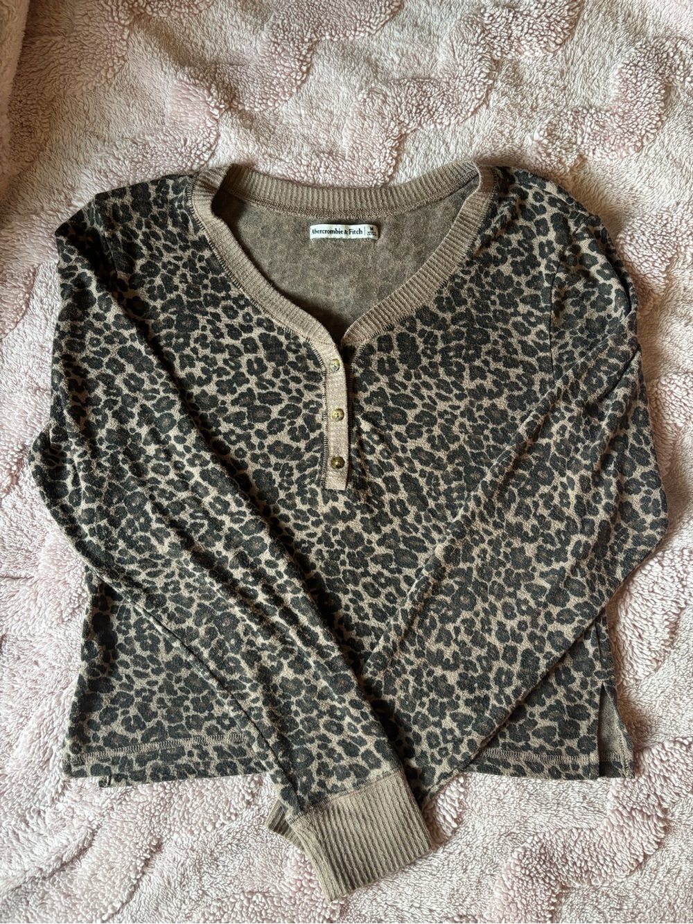 Abercrombie & Fitch Women's Leopard V-Neck Henley Sweater - Tan & Black